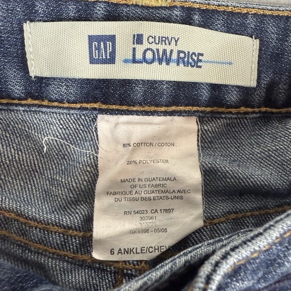 Women's Size 6 GAP Curvy Low Rise Bootcut Medium Wash Blue Denim Jeans - Picture 4 of 10